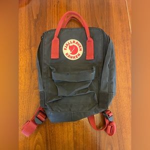 Fjallraven Kanken Mini backpack, black/ox red